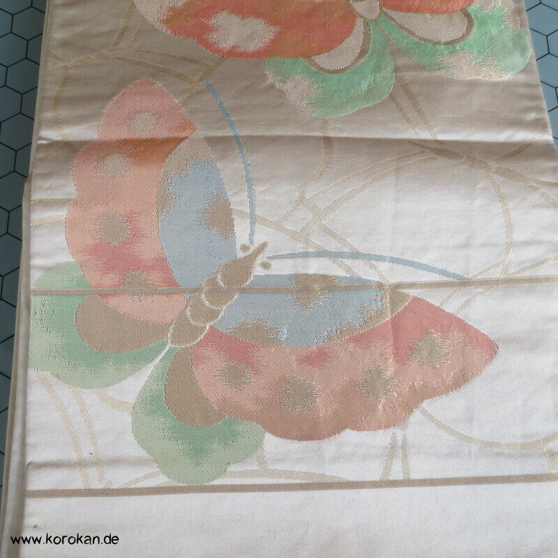 pastellige Schmetterlinge Fukuro Obi Seidenbrokat Kimonogürtel