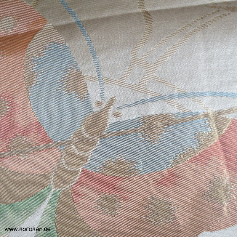 pastellige Schmetterlinge Fukuro Obi Seidenbrokat Kimonogürtel