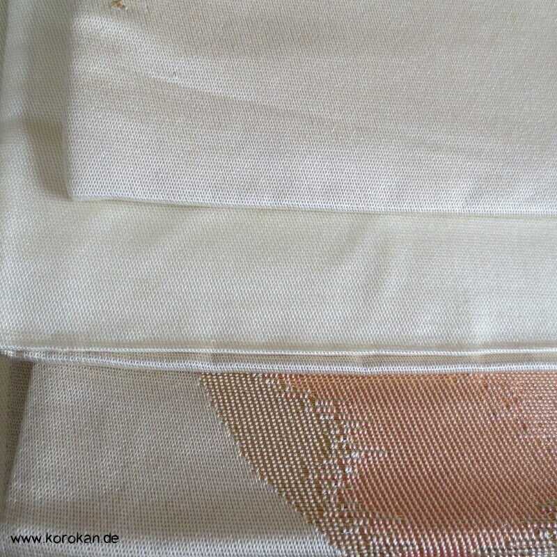 pastellige Schmetterlinge Fukuro Obi Seidenbrokat Kimonogürtel