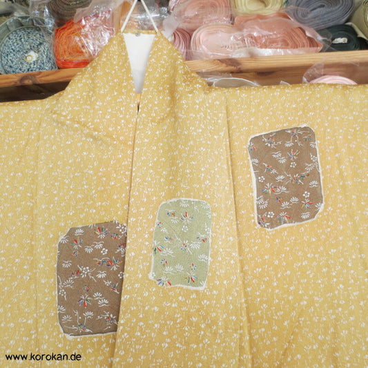 Shikishi, Blütenmuster Komon Seiden Kimono