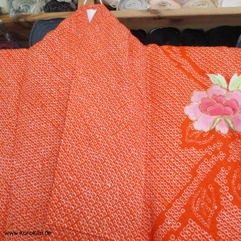 Full Shibori Furisode, Päonienstickereien, rosa auf orange