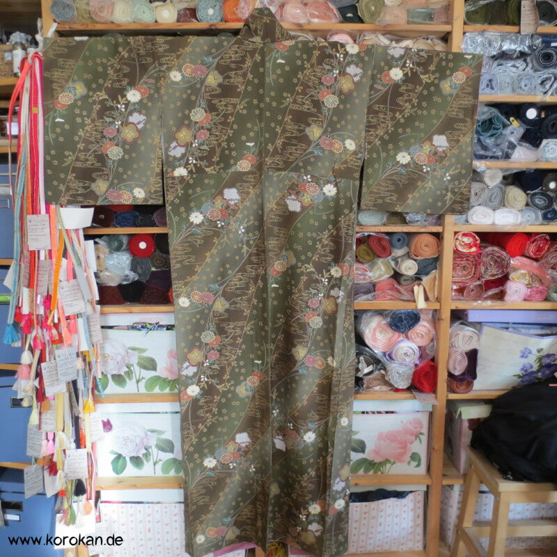 oliv gold Blumen Seidencrepe festlicher japanischer Kimono, neu