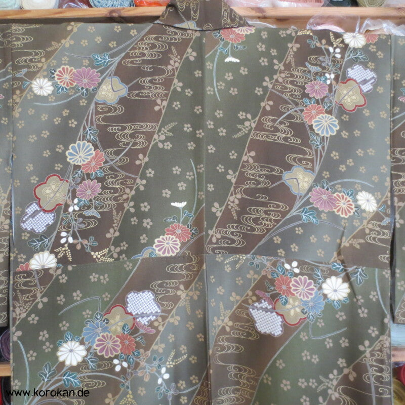 oliv gold Blumen Seidencrepe festlicher japanischer Kimono, neu