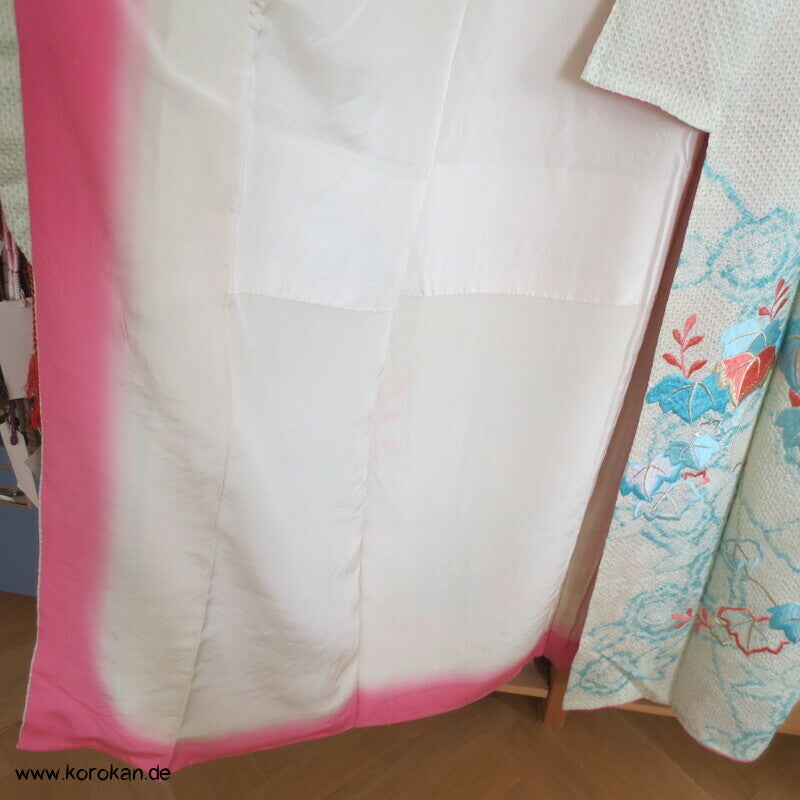 eisblauer Full Shibori Furisode, gestickte Paulownia