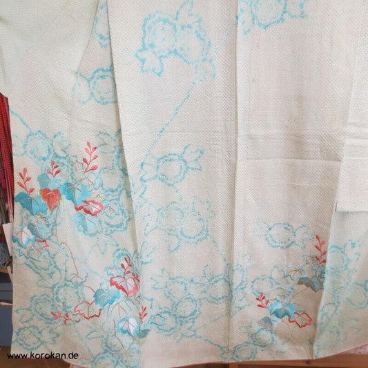eisblauer Full Shibori Furisode, gestickte Paulownia