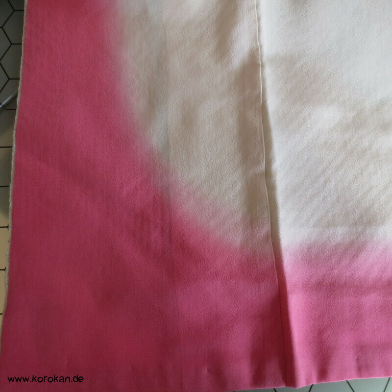 eisblauer Full Shibori Furisode, gestickte Paulownia
