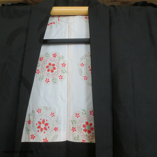 Seidendamast Karakusa, schwarze Haori Kimono Jacke