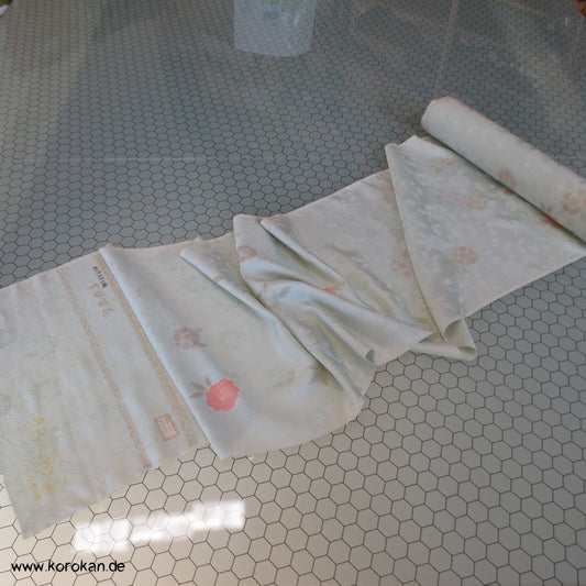 Shibori Blumen Kimono Seidendamast