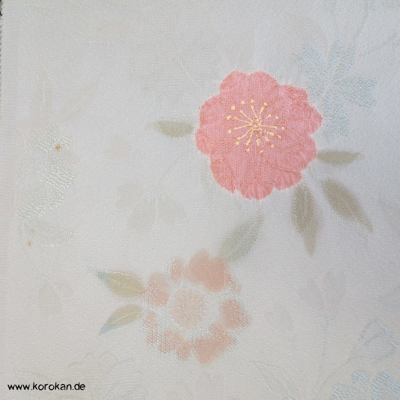 Shibori Blumen Kimono Seidendamast