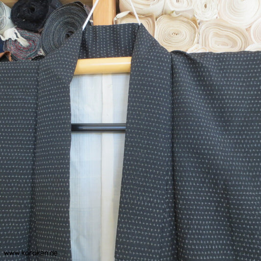 schwarzer Kasuri Tsumugi Seiden Kimono