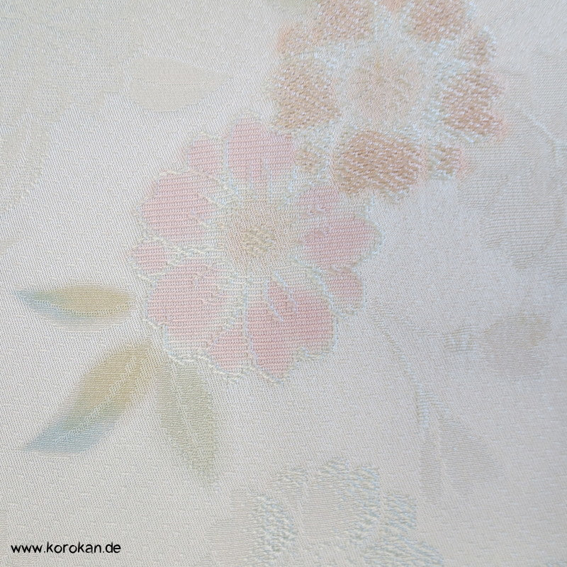 Shibori Blumen Kimono Seidendamast