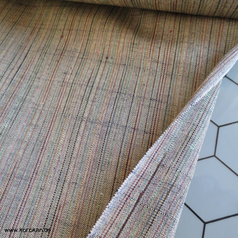 fein bunt gestreifter Tsumugi Seiden Kimono Stoffballen