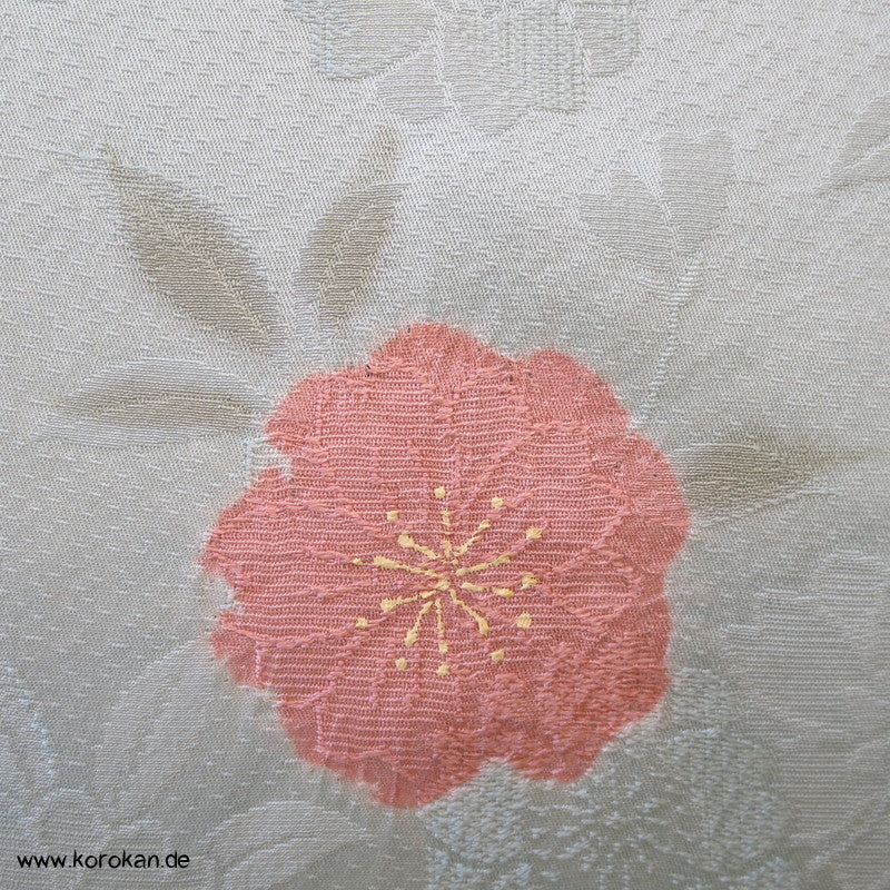 Shibori Blumen Kimono Seidendamast