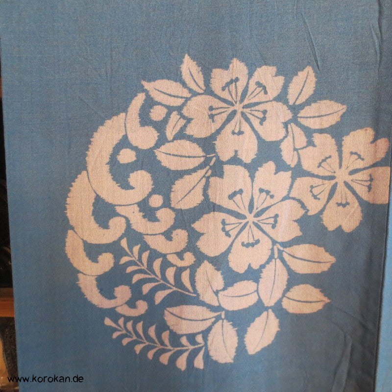 blau mit großen Blumenrondellen Hitoe - ungefütterter Kimono