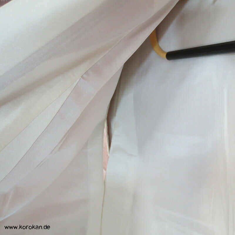 Goldwellen auf mauve Homongi Kimono Seidendamast