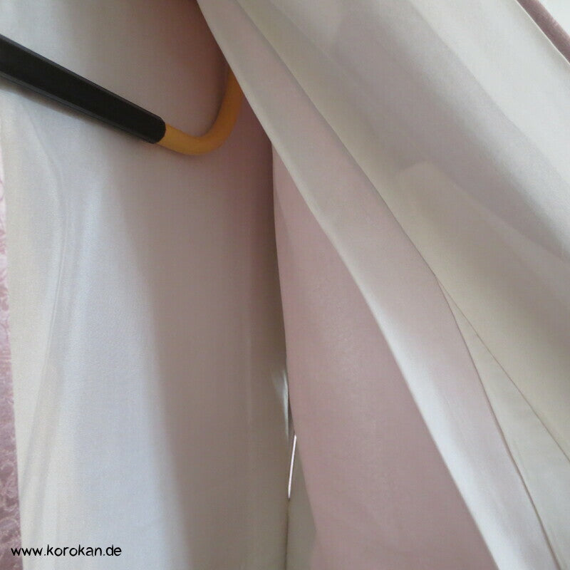 Goldwellen auf mauve Homongi Kimono Seidendamast