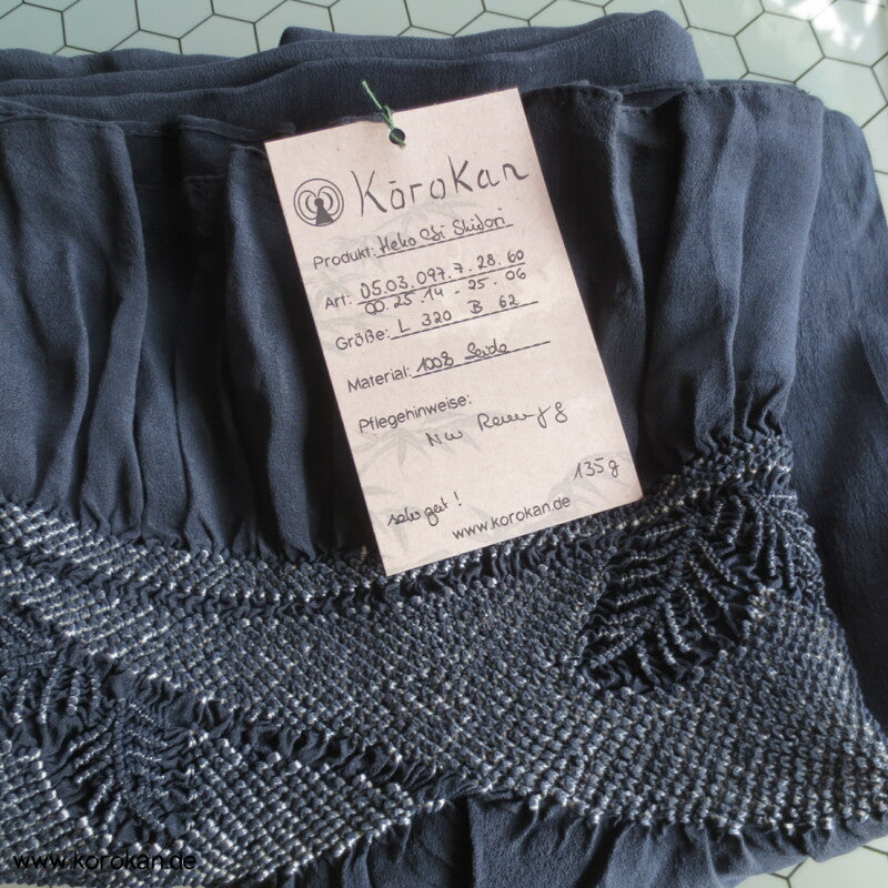 Farnwedel Shibori Heko Obi - Chirimen Seiden Crepe