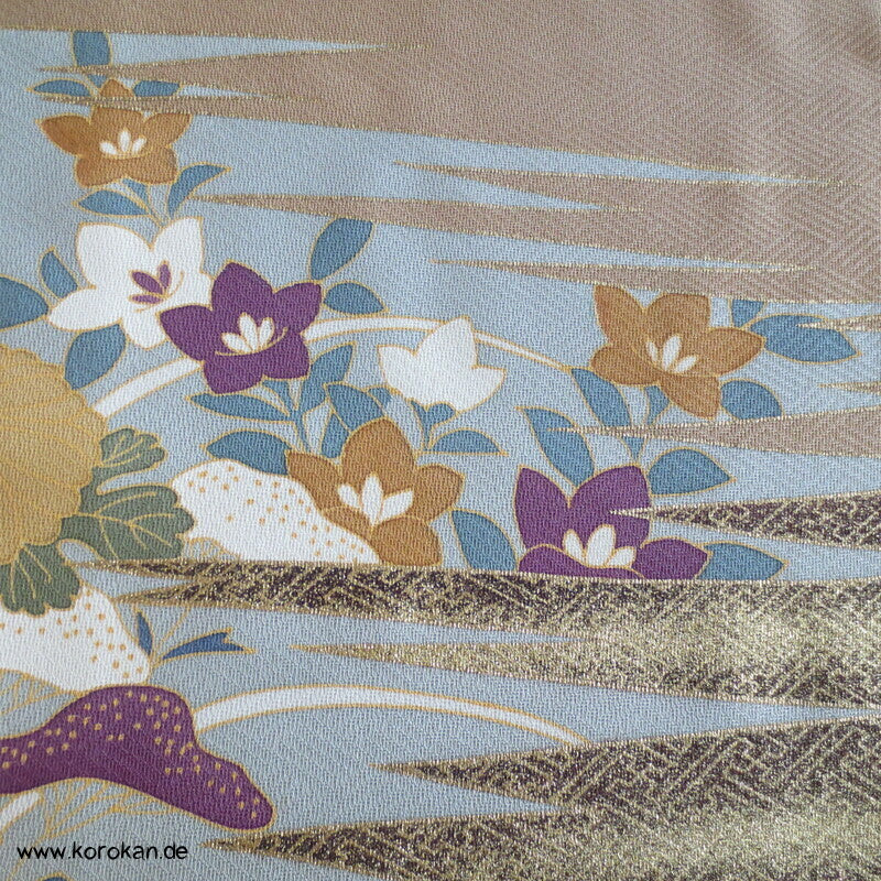 Blütenstreifen auf mattgold Iro Tomesode Mitsukoshi Kimono Seidendamast