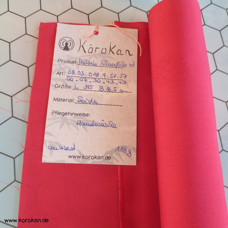 Hakkake Kimono unteres Seidendamastfutter mit Schneeflockenmotiven