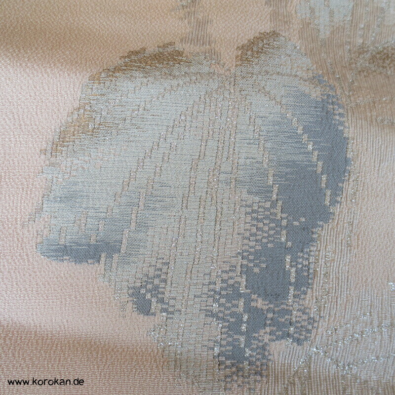 Brokatblätter in glänzenden Pastelltönen Japan Seiden Araihari Kimono