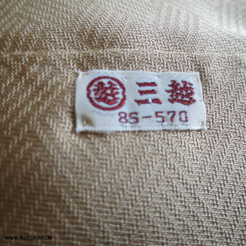 Blütenstreifen auf mattgold Iro Tomesode Mitsukoshi Kimono Seidendamast