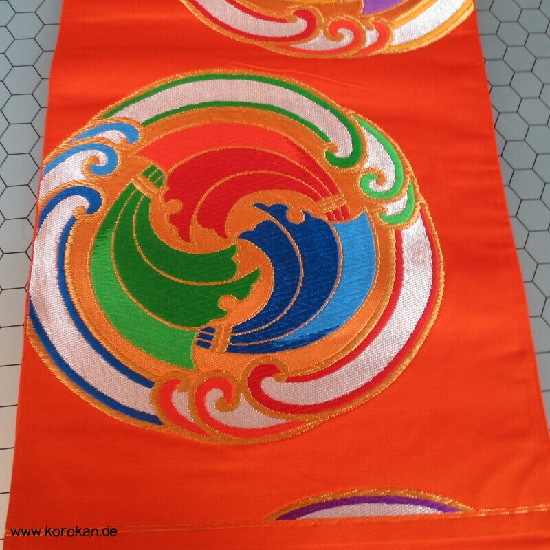 Tomoeartige Kringel knallbunter Fukuro Obi Seidenbrokat