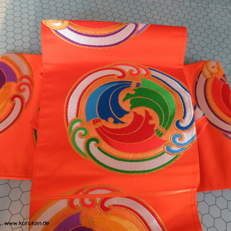 Tomoeartige Kringel knallbunter Fukuro Obi Seidenbrokat