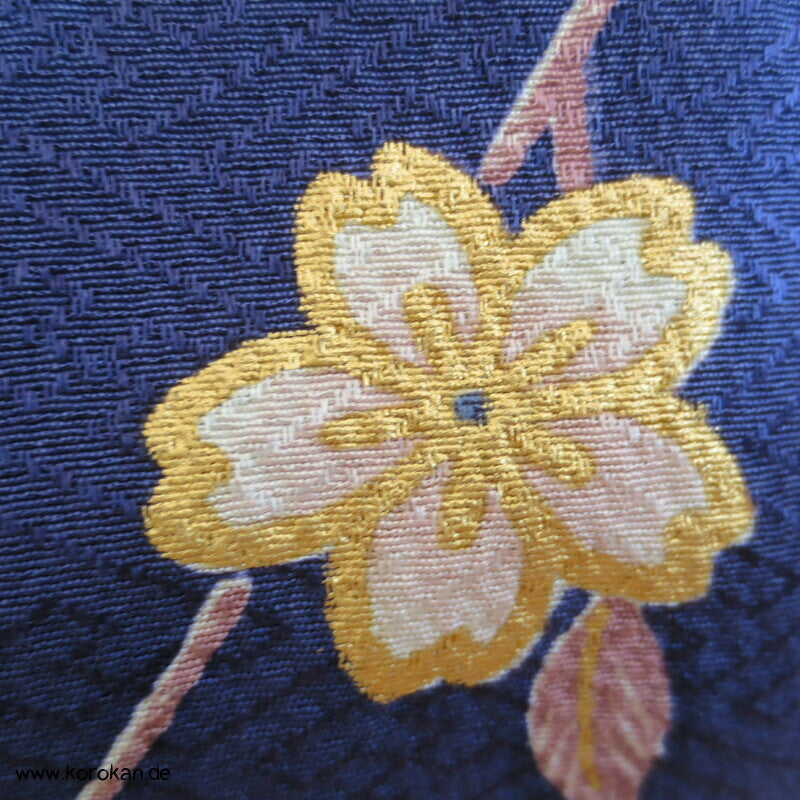 Blumen und Schmetterlinge über Wellen Homongi Kimono