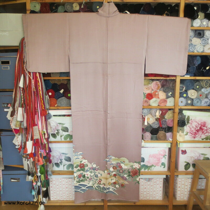 Blüten über Wellen Iro Tomesode Kimono