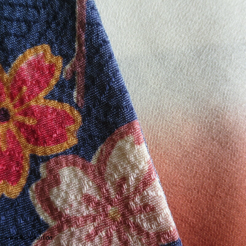 Blumen und Schmetterlinge über Wellen Homongi Kimono