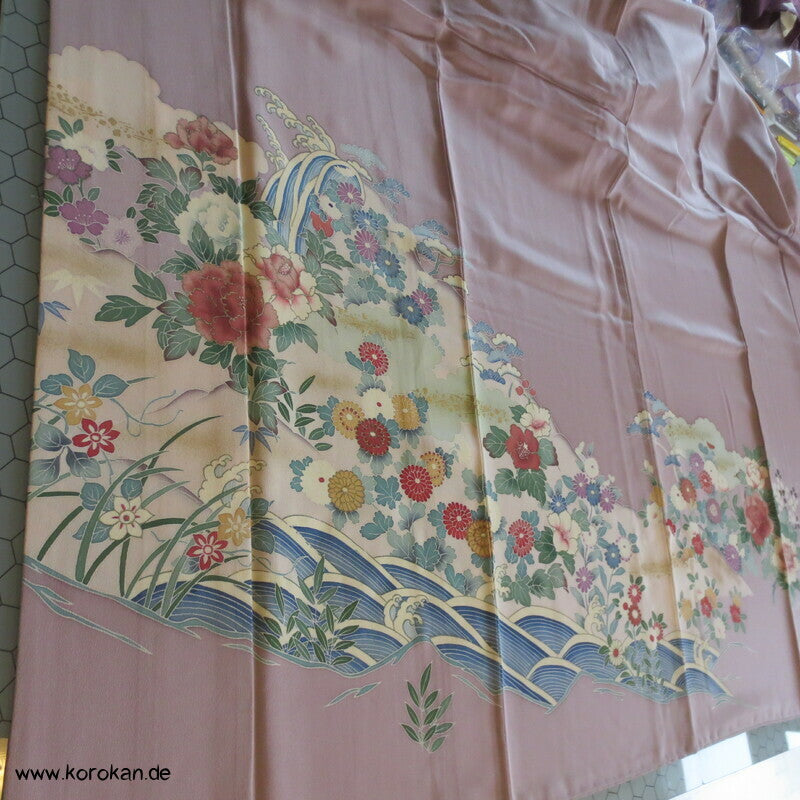 Blüten über Wellen Iro Tomesode Kimono