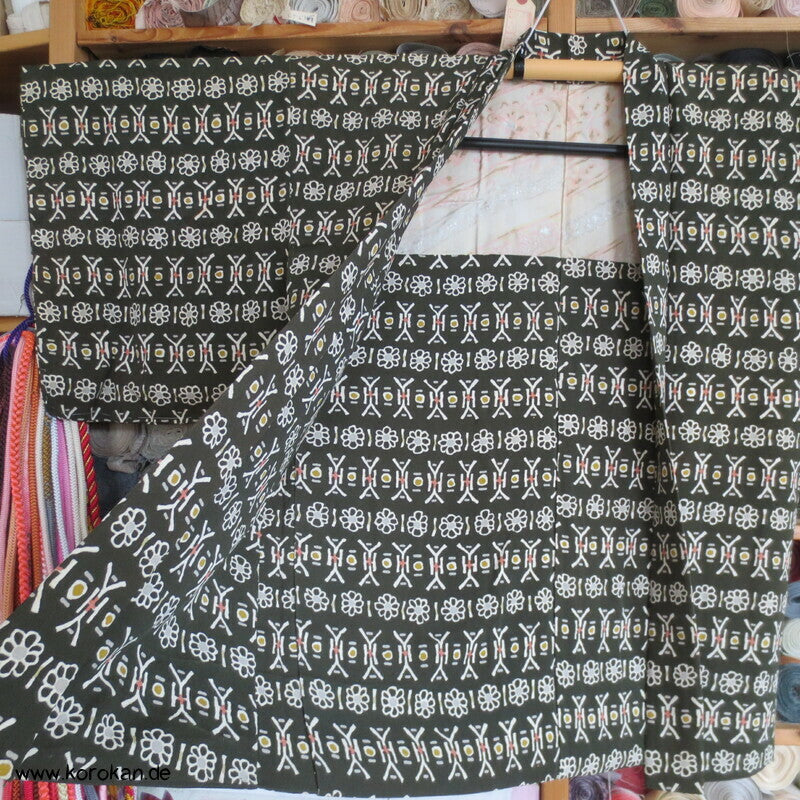 Haori Kimono Jacke Blütenstreifen auf Seidencrepe