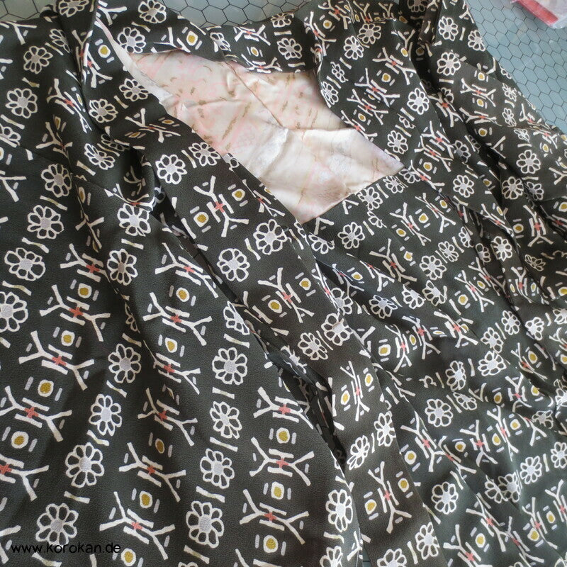 Haori Kimono Jacke Blütenstreifen auf Seidencrepe