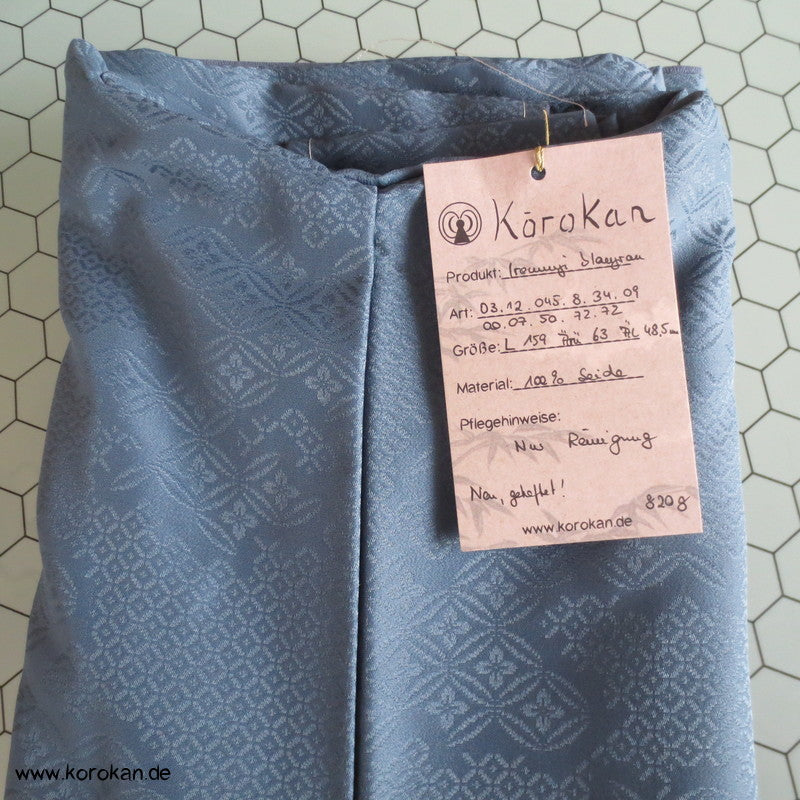 blaugrauer Iromuji - einfarbiger - Kimono, eingewebte Muster