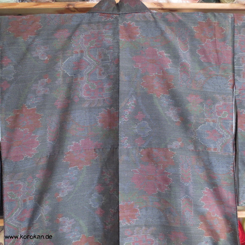verschwommene Blüten Kasuri Tsumugi Seiden Kimono
