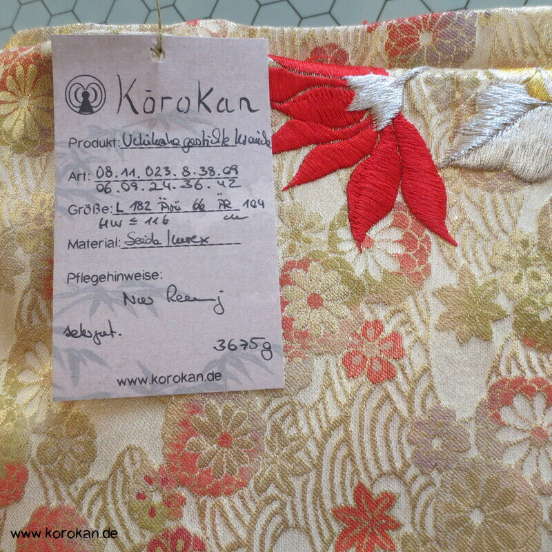 Uchikake Hochzeits Kimonomantel, gestickte Kraniche auf Seidenbrokat