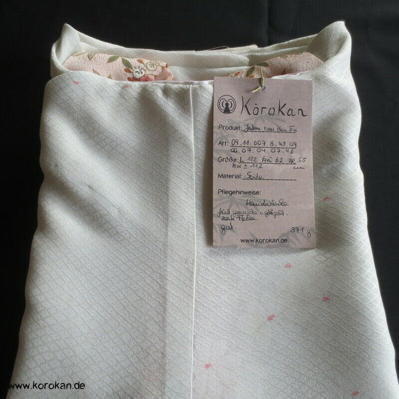 Seidendamast Juban Unterkimono mit feinem Han Eri Kragen, bestickt