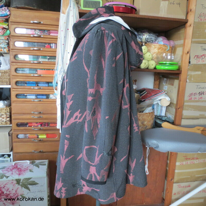 Übergangskapuzenjacke A Linie aus 1960'er Kimono Seide mit Lurex