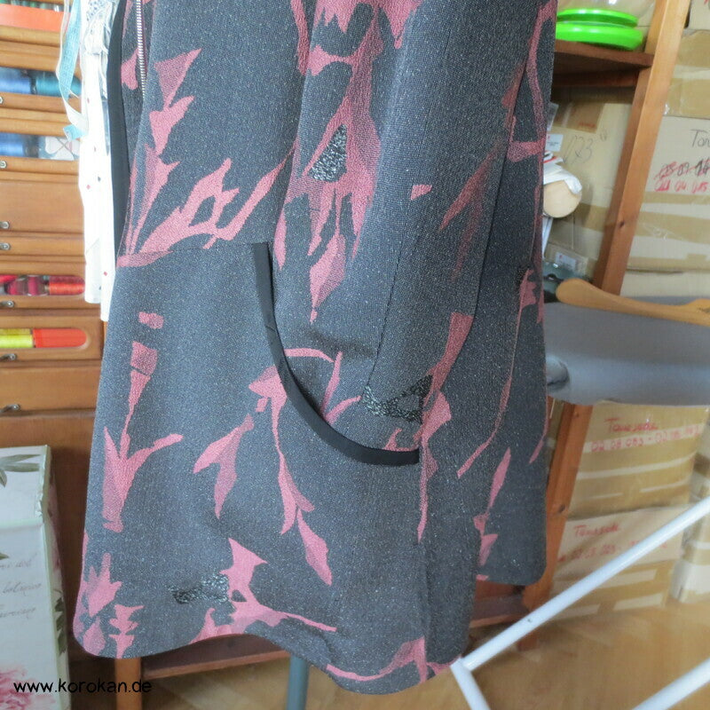 Übergangskapuzenjacke A Linie aus 1960'er Kimono Seide mit Lurex