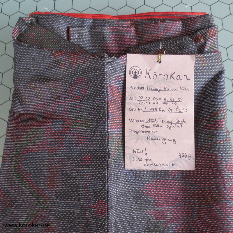 verschwommene Blüten Kasuri Tsumugi Seiden Kimono