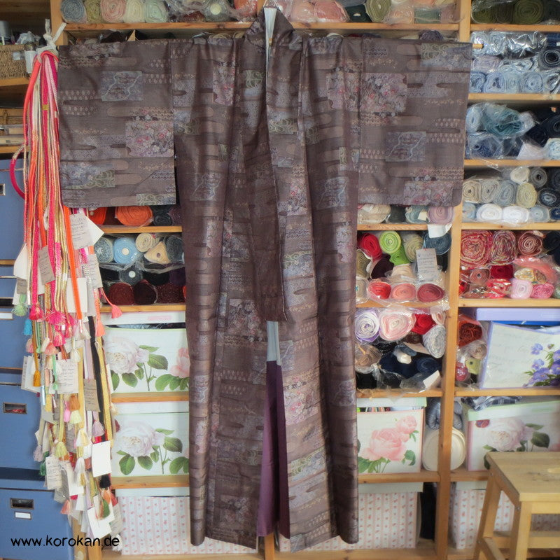 Egasumi, Blüten Kasuri Tsumugi Seiden Kimono