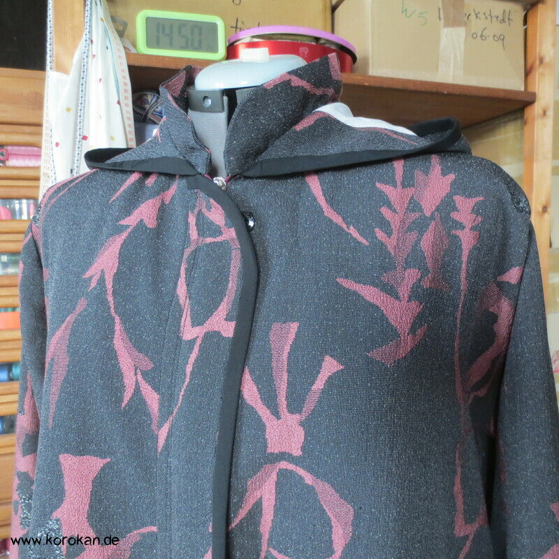 Übergangskapuzenjacke A Linie aus 1960'er Kimono Seide mit Lurex