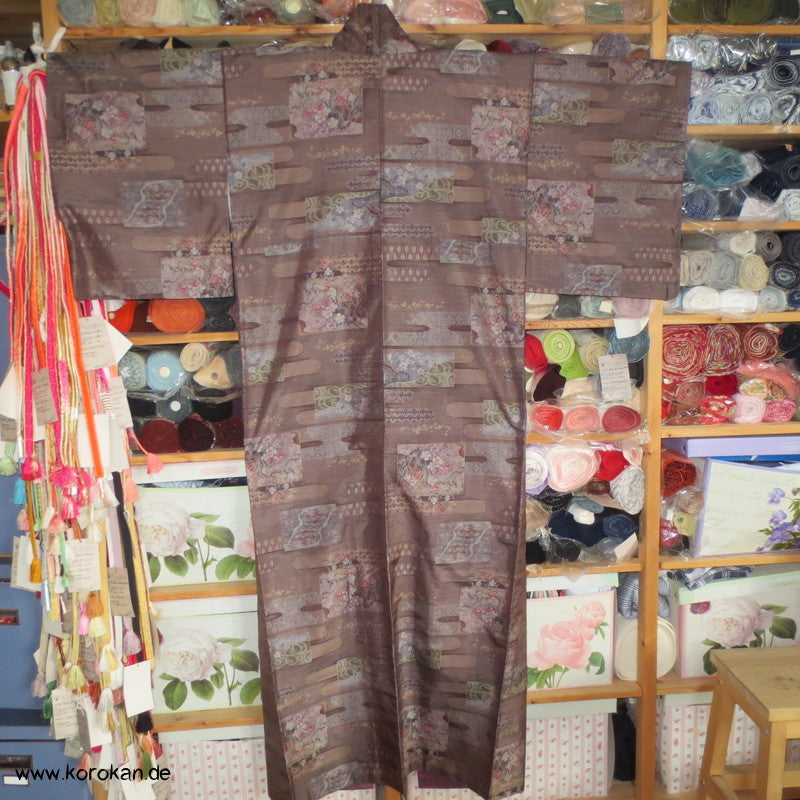 Egasumi, Blüten Kasuri Tsumugi Seiden Kimono