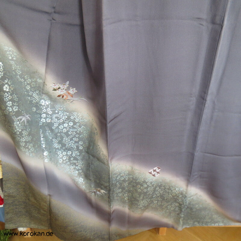 grauer Homongi Seiden Kimono mit etwas Stickereien