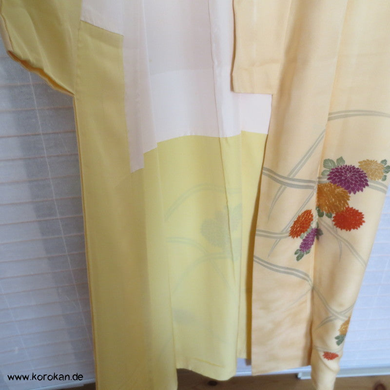 Chrysanthemen und Goldstickerei Homongi Seidendamast Kimono