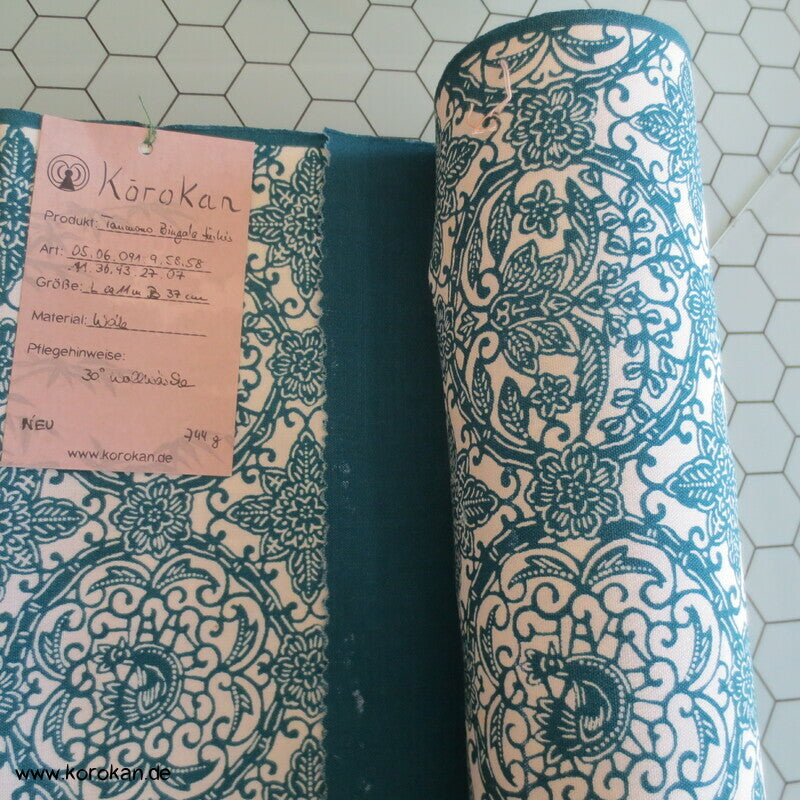 runde Spiegel türkis weiß Kimono Woll Stoffrolle