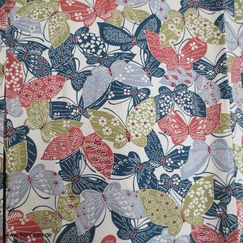 allover Schmetterlinge Tsumugi Seiden Hitoe Kimono