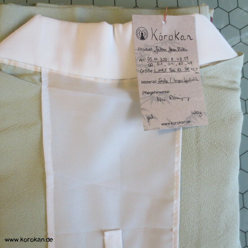 Farbverlauf mit gemalten Blüten Seide Juban Unterkimono