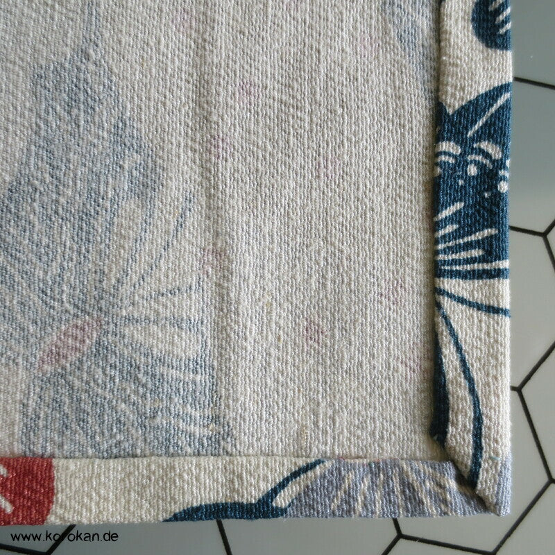 allover Schmetterlinge Tsumugi Seiden Hitoe Kimono
