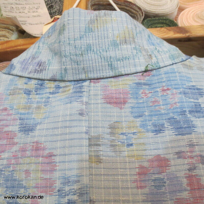 Kurzer Hitoe Damen Kimono Tsumugi Seide mit Kasuri Blüten Muster, ungefüttert